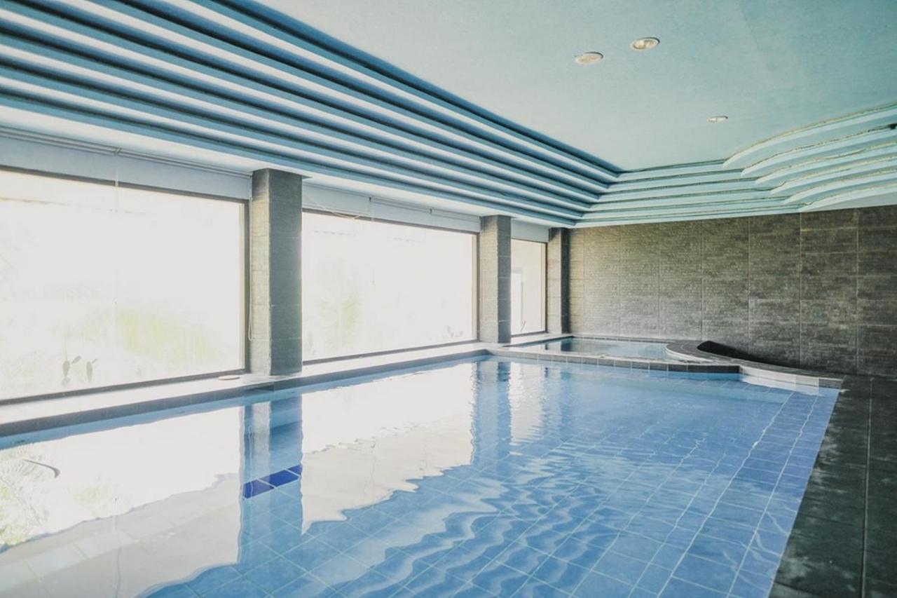 เรดดอร์ซ พลัส เนียร์ เปลาบูฮัร เมรัก Hotel ชิเลกอน ภายนอก รูปภาพ